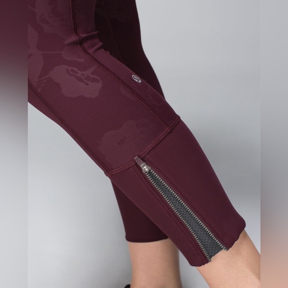 Lululemon Rebel Runner Crop *Full-On Luxtreme - Picture 4 of 12